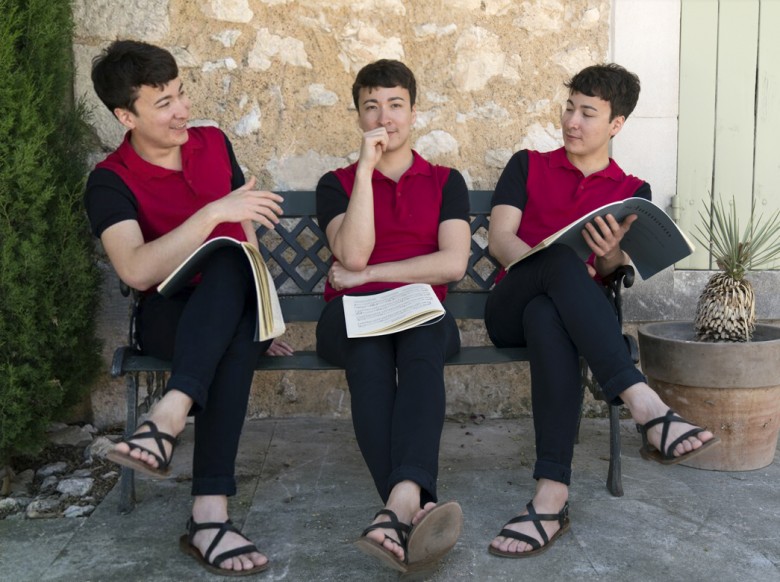 SAMSON TSOY  – triplets © John Batten Photography
